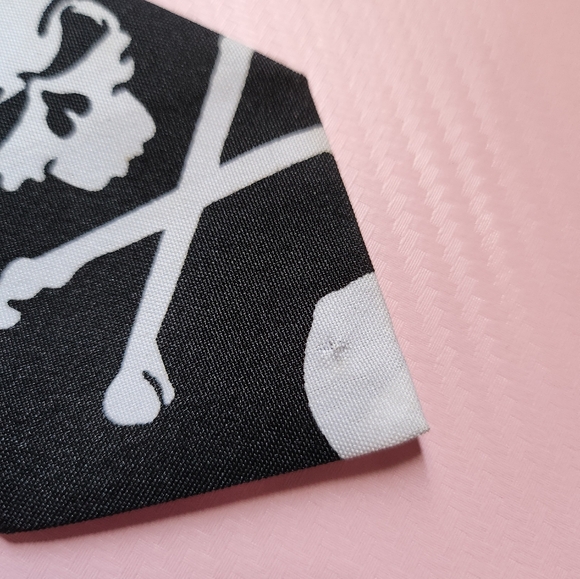 Unisex -Skull Black and white Tie - Picture 3 of 6